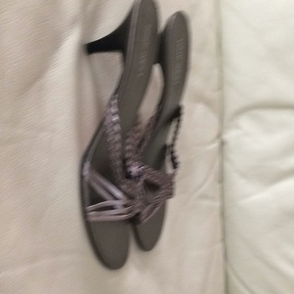 Nine West sandals - Picture 2 of 3